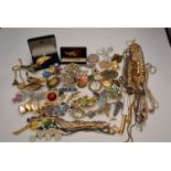 Costume jewellery and other items