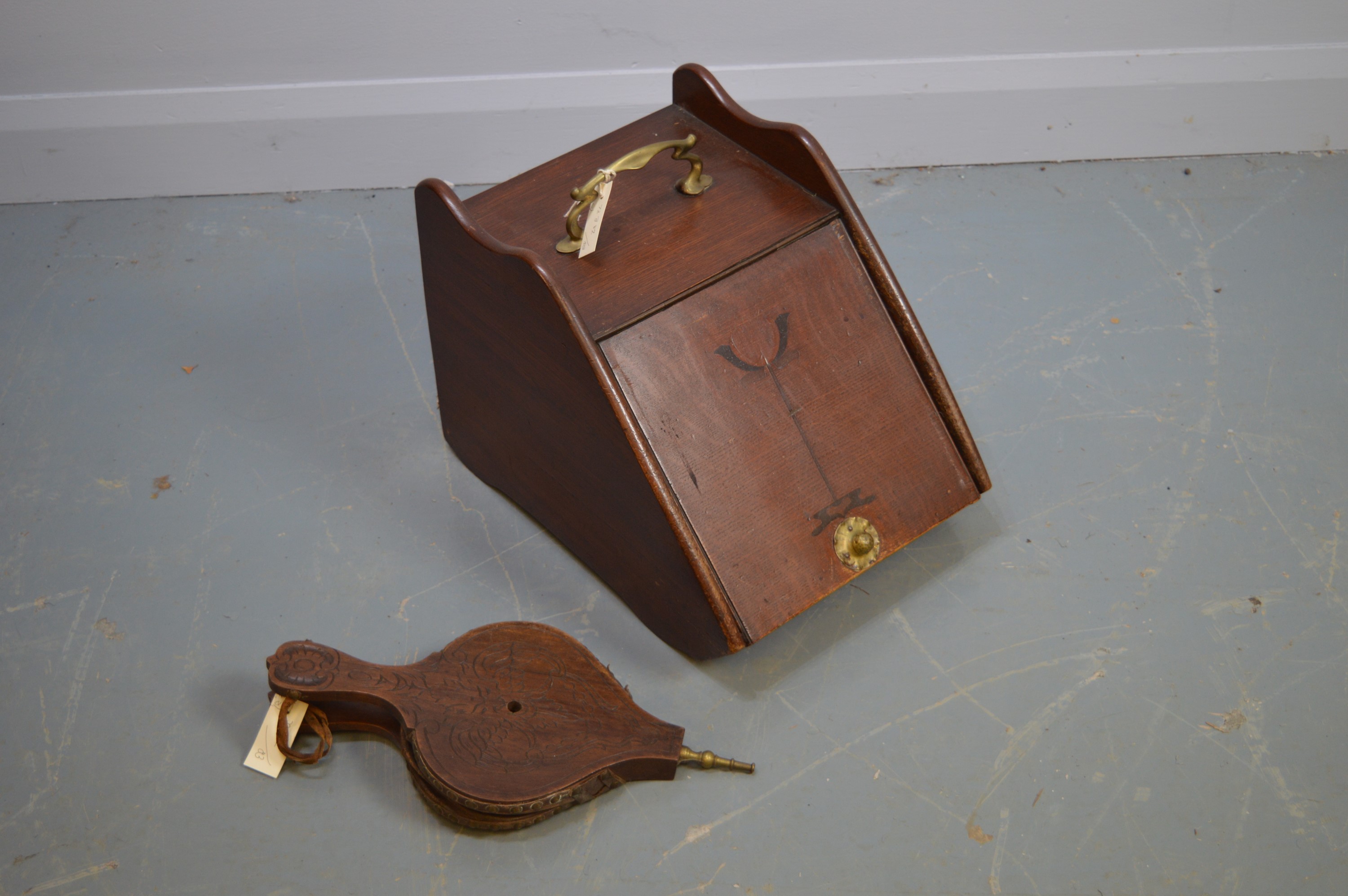 Edwardian Podonium and bellows