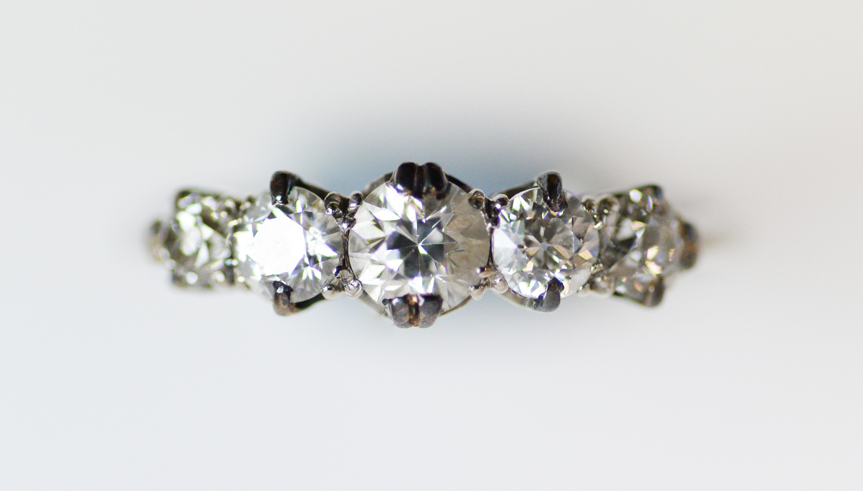 Five stone diamond ring - Image 5 of 5