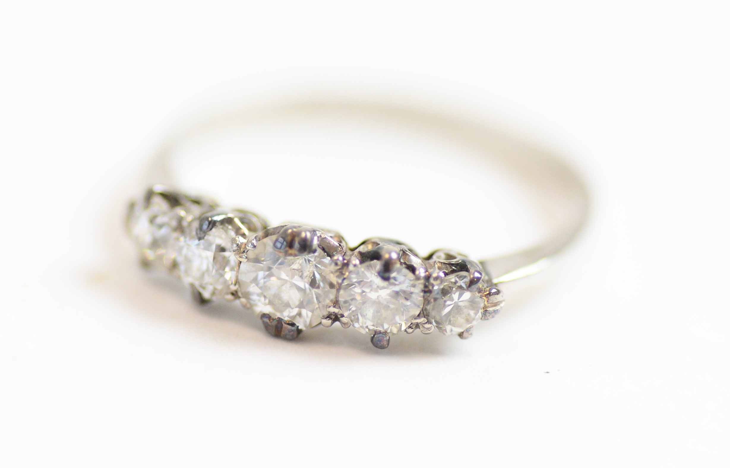 Five stone diamond ring - Image 3 of 5