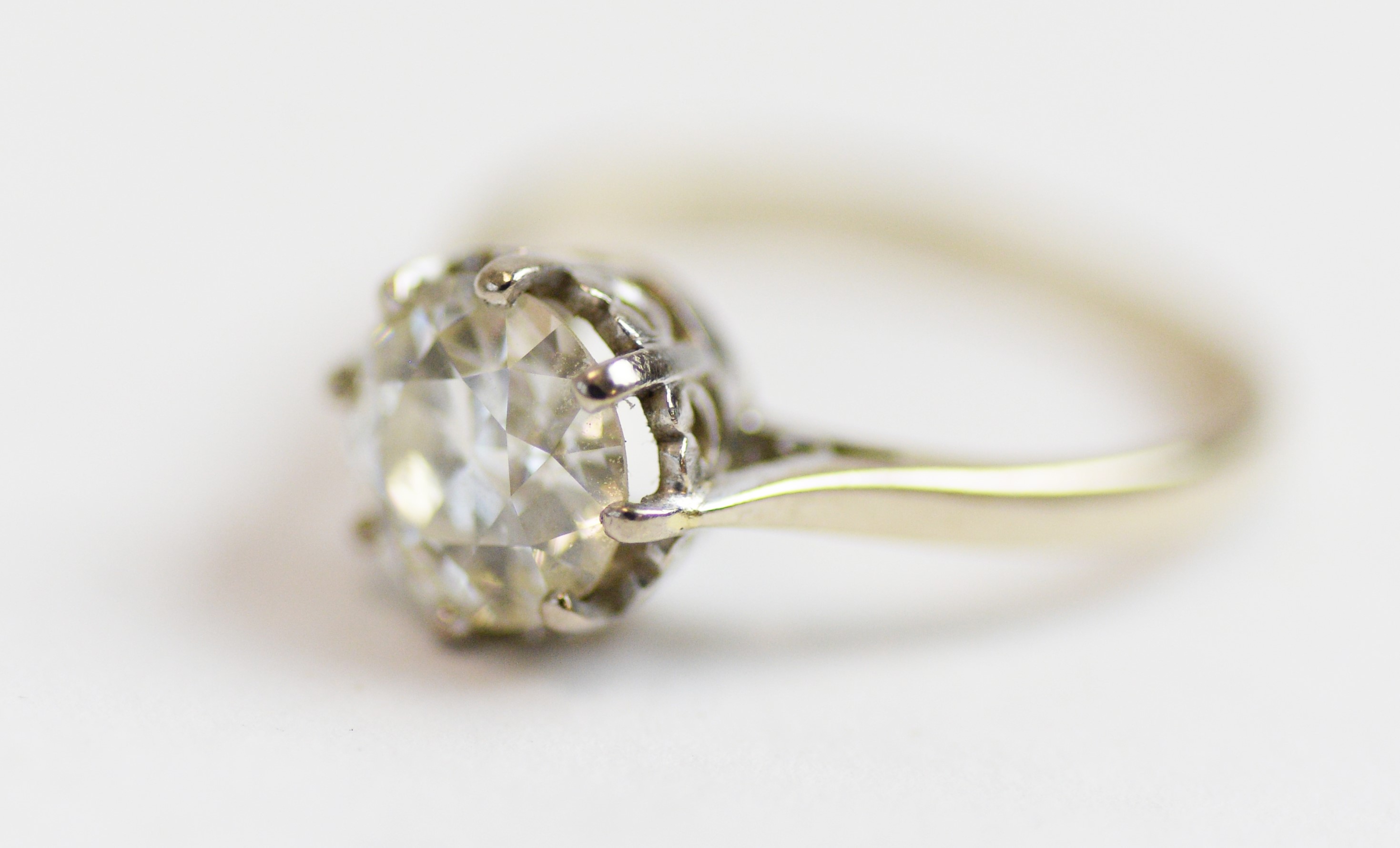 Solitaire diamond ring - Image 4 of 4