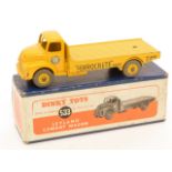 Dinky toys 533 Cement wagon and box.