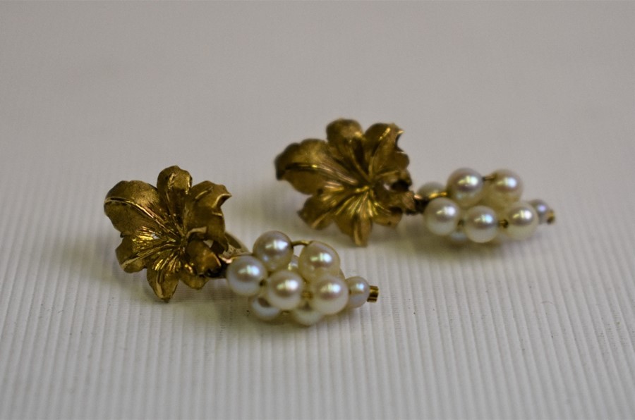 A pair of pearl and yellow metal earrings - Image 2 of 2