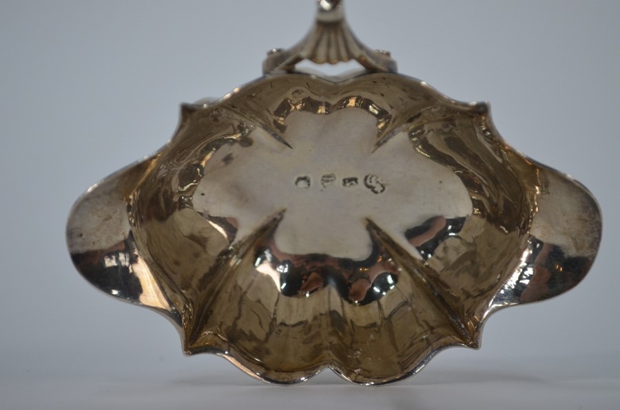 A George II silver punch ladle - Image 3 of 4