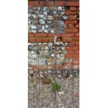 A large pair of steel arrowhead garden obelisks (2)