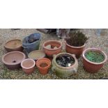 Ten assorted terracotta garden planters/tubs (10)