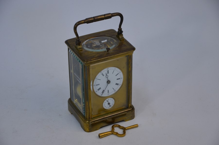 A 19th century French brass carriage clock - Image 7 of 12