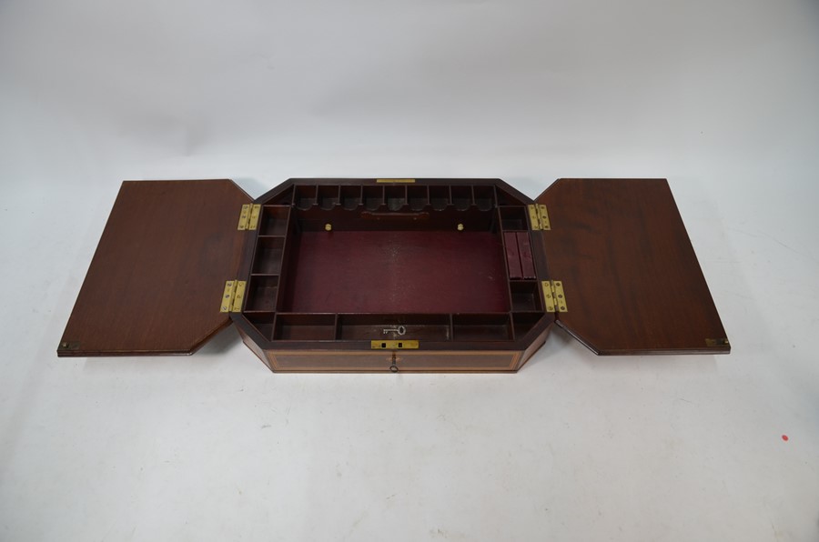 An Edwardian inlaid mahogany fitted sewing box - Image 3 of 5