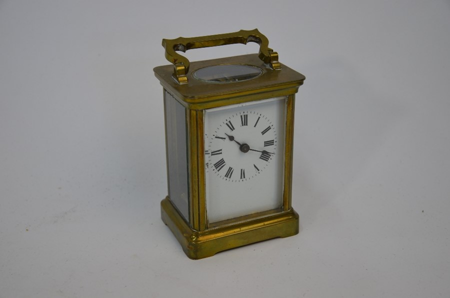A French brass carriage clock - Image 8 of 10