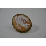 An antique oval shell cameo brooch