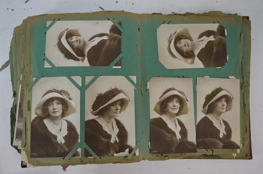 A collection of Edwardian and later postcards - Image 11 of 12