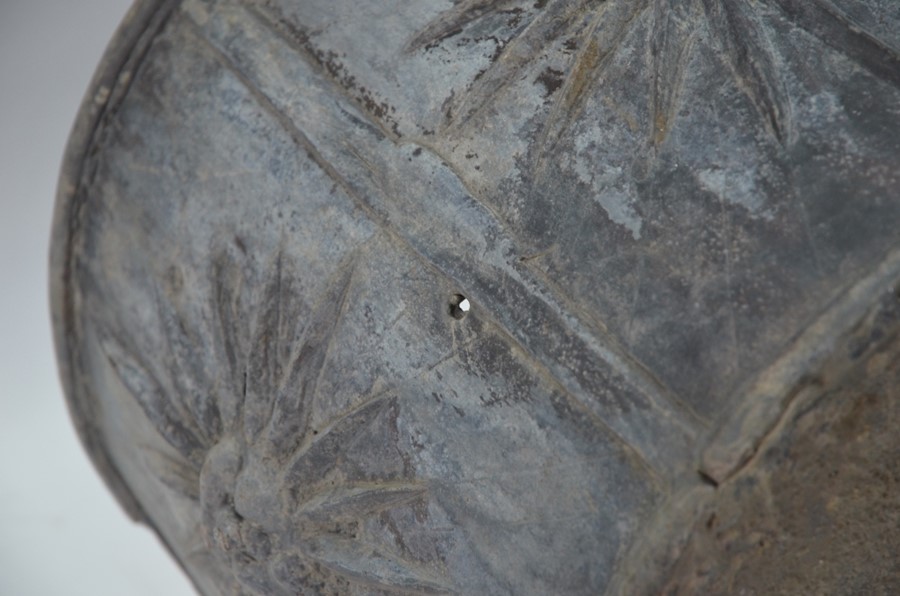 An antique lead circular planter - Image 5 of 6