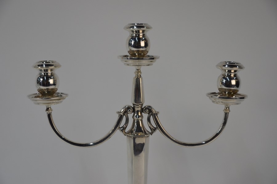 Pair of Continental 900 grade candelabra - Image 3 of 5