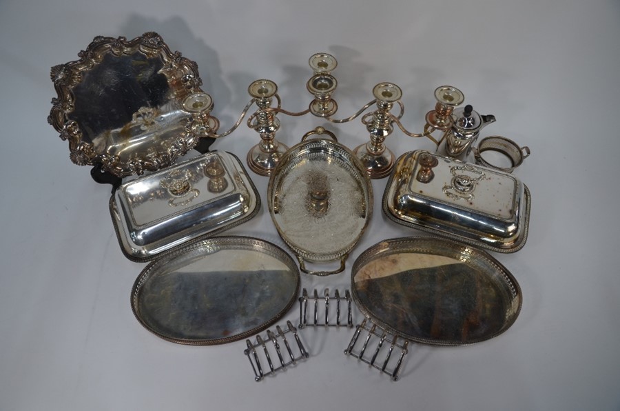 Mixed box of Victorian and later plated items - Image 2 of 4