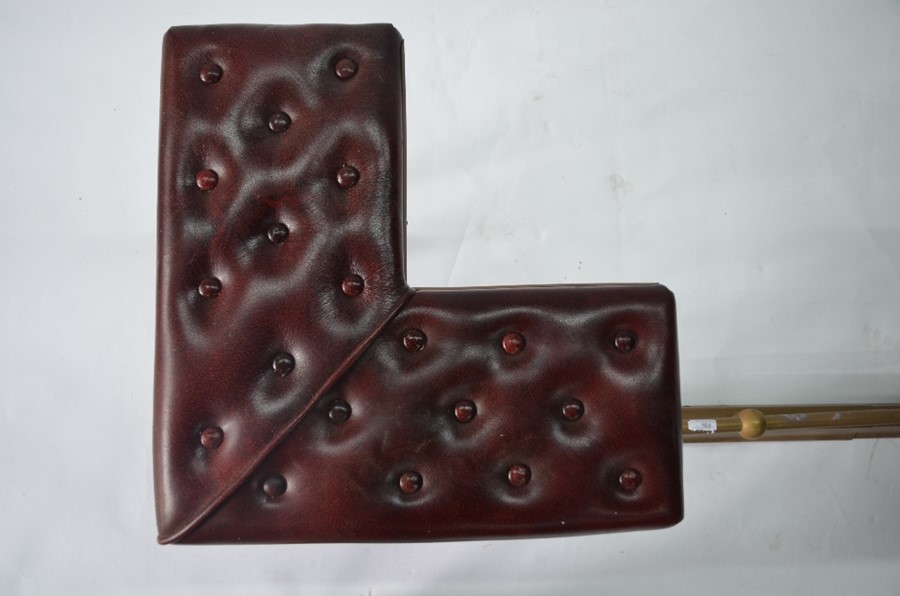 An adjustable width traditional club fender, brass railed with buttoned red leather - Image 4 of 5