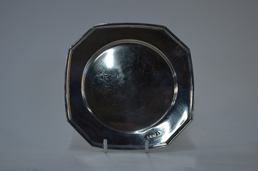 A French cylindrical pot and cover and a salver - Image 3 of 7