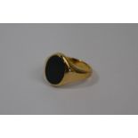 A 9ct yellow gold signet ring