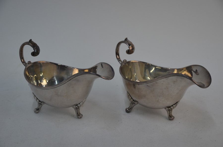 Italian .900 grade scallop serving dishes and electroplated wares - Image 4 of 5