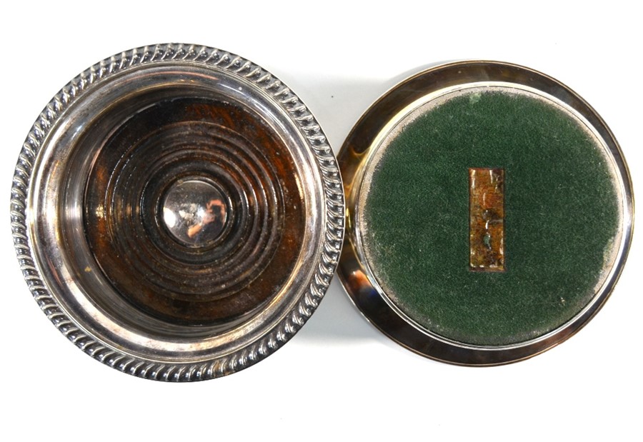 A pair of silver bottle coasters with gadrooned rims and turned wood bases - Image 3 of 3