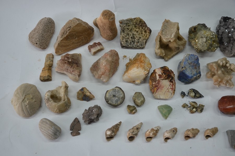 A quantity of crystal geodes and other rocks and fossils - Image 3 of 10