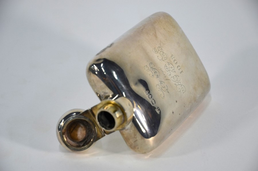 A late Victorian silver hip flask - Image 3 of 4