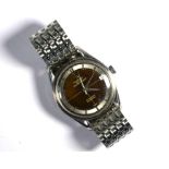 A gentleman's stainless steel Universal Geneve Polerouter Date wristwatch