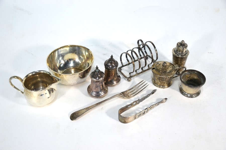 Various oddments of silver