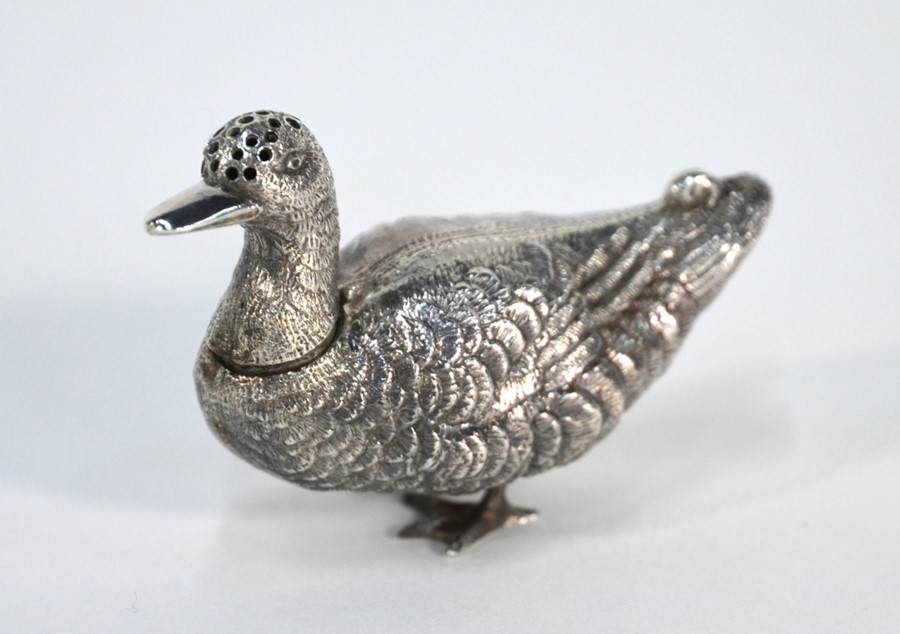 An Edwardian silver novelty 'Duck' pepperette