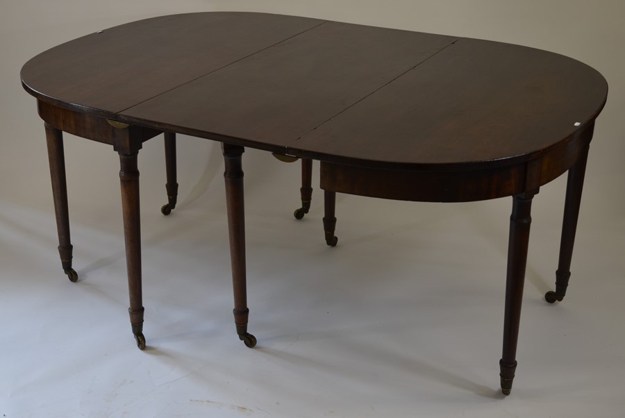 A George III mahogany dining table - Image 5 of 7