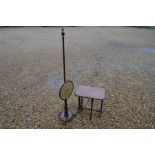 An Edwardian mahogany Sutherland tea table and a pole screen