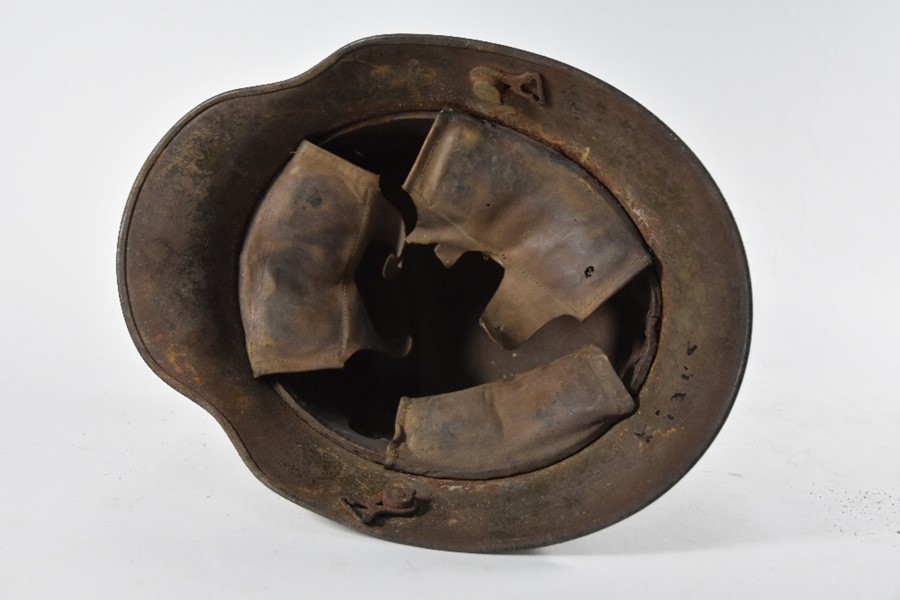 A World War I German M-17 steel helmet - Image 7 of 8