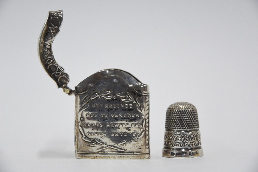 Dutch silver snuff box and thimble - Image 3 of 4