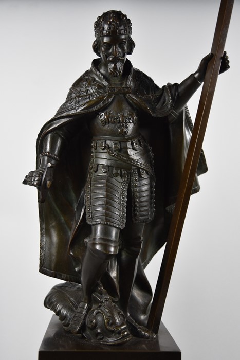 A fine brown bronze sculpture of a knight crusader, late 19th/20th century - Image 3 of 19