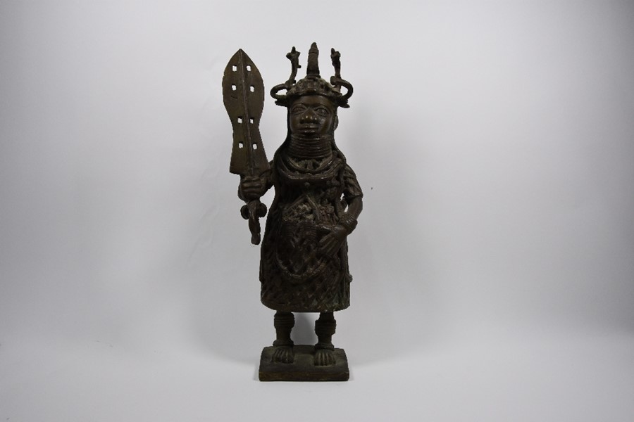 A Benin-style bronze figure of a heavily-armoured warrior - Image 3 of 3