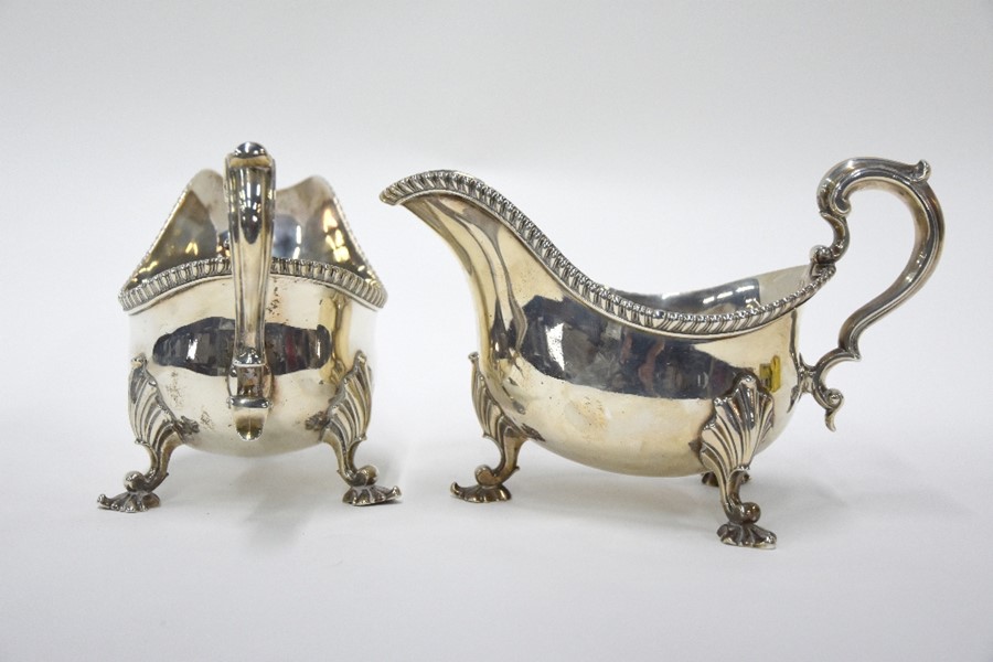 Pair of William IV Silver Sauce Boats - Image 2 of 4