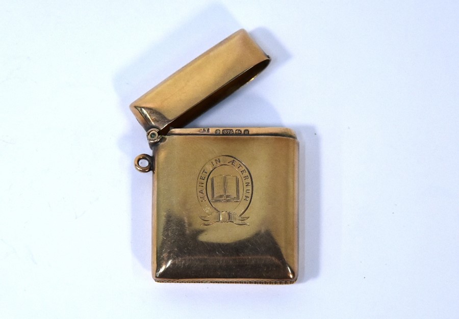 A 9ct yellow gold rectangular vesta case - Image 3 of 5