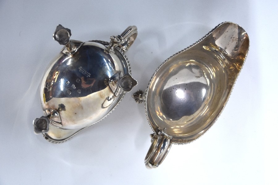 Pair of William IV Silver Sauce Boats - Image 4 of 4