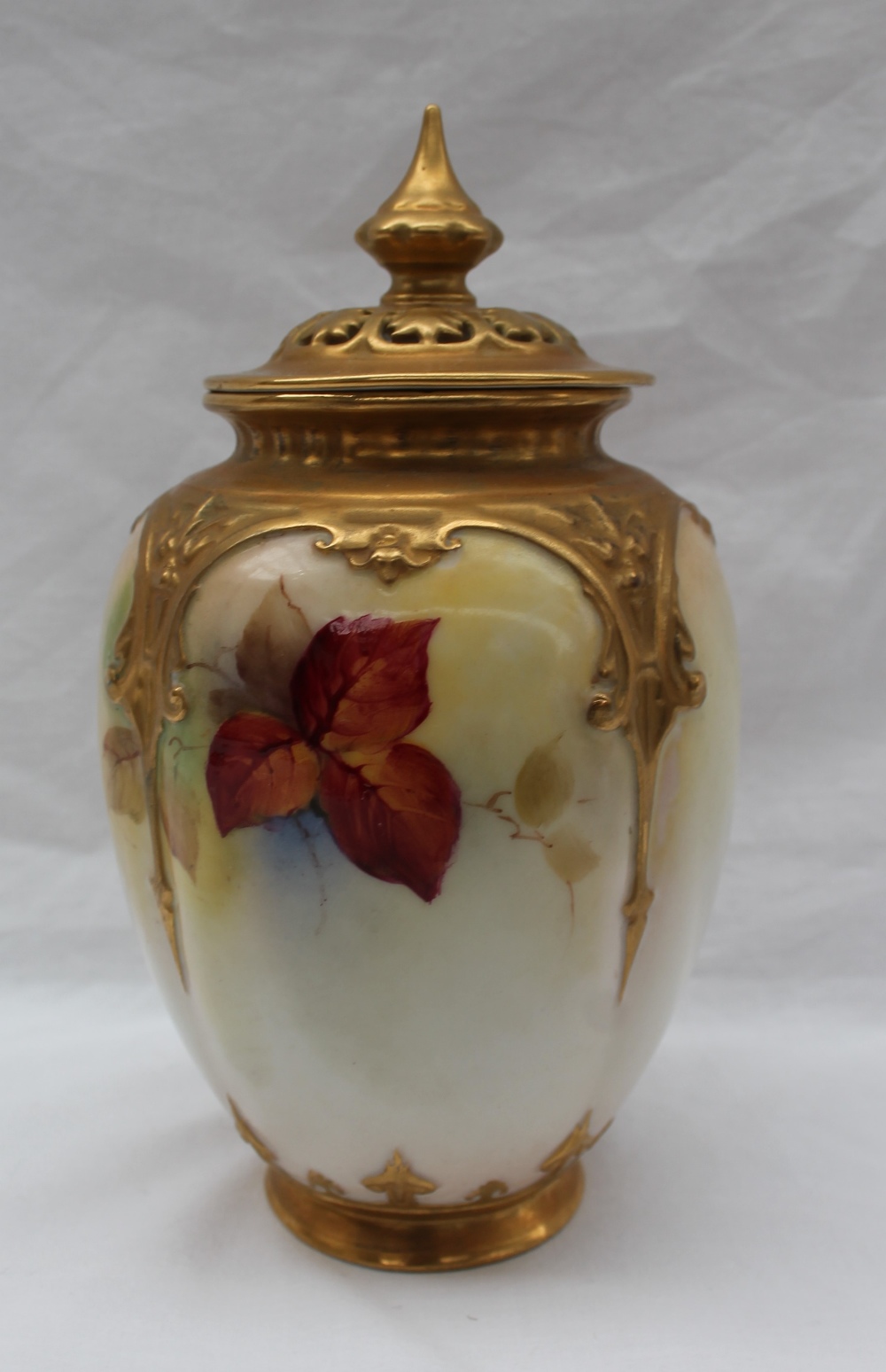 A Royal Worcester vase and cover, - Image 5 of 5