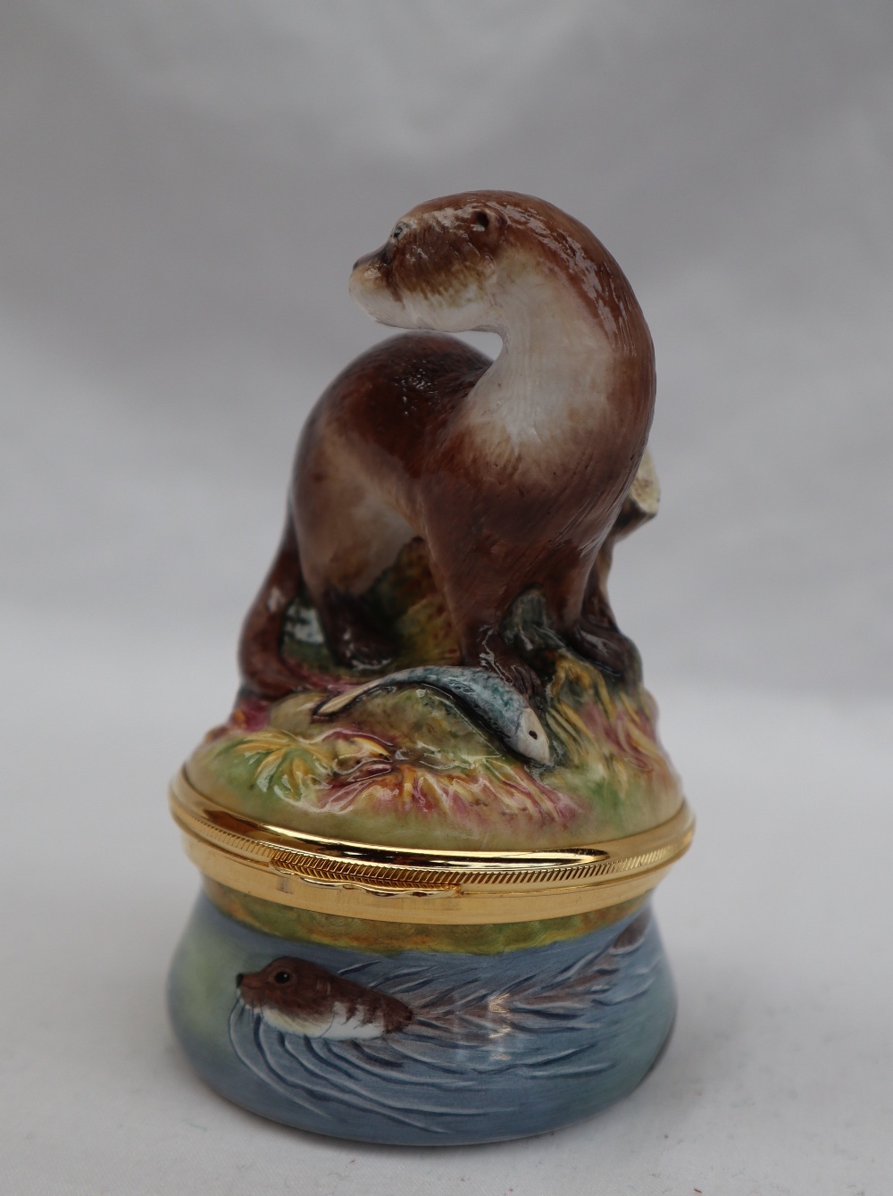 A Moorcroft and Bronte enamels bonbonierre, the hinged lid with an otter and fish, - Image 3 of 7