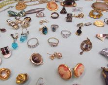 Assorted costume jewellery including necklaces, brooches, pendants, rings,