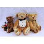 A Steiff 2001 teddy bear, produced for the Danbury mint,