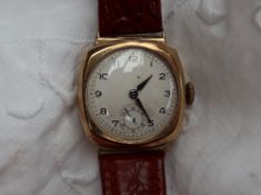 A Gentleman's 9ct yellow gold wristwatch,