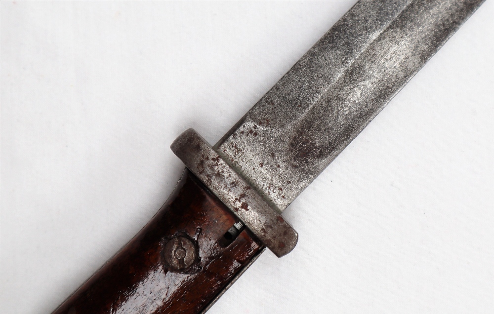 A German 84/98 pattern bayonet, with a fullered blade, stamped E. - Image 4 of 5