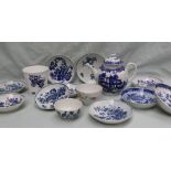 An 18th century Worcester blue and white porcelain teapot,