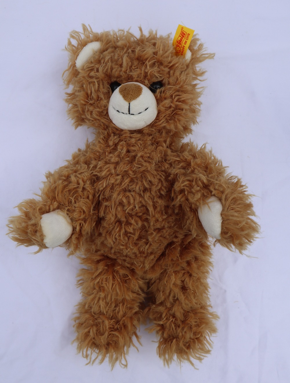 A Steiff Fynn teddy bear together with two other plush Steiff teddy bears - Image 2 of 8