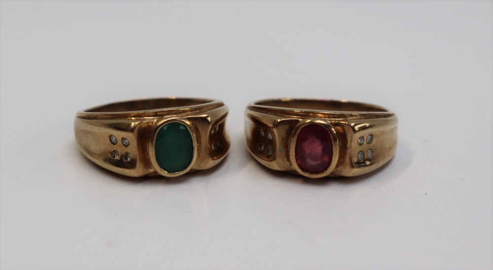 A 9ct yellow gold Gentleman's signet ring, with an oval faceted ruby, - Image 3 of 7