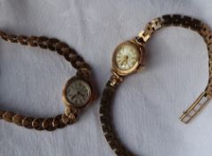 A lady's 9ct yellow gold wristwatch,