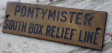 Railwayana - A brass signal box shelfplate "PONTYMISTER SOUTH BOX RELIEF LINE", 12 x 3.