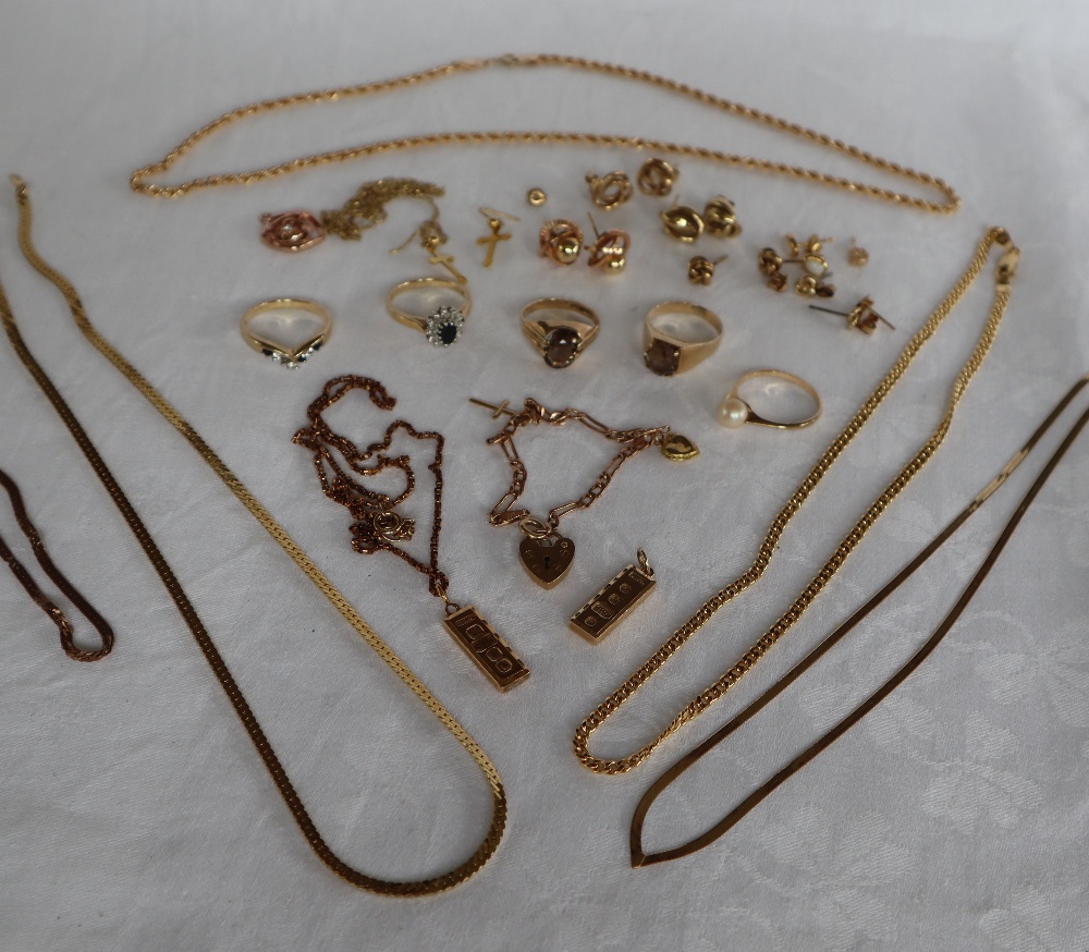 Two 9ct gold ingot pendants, together wit 9ct gold earrings, necklaces, bracelet etc,