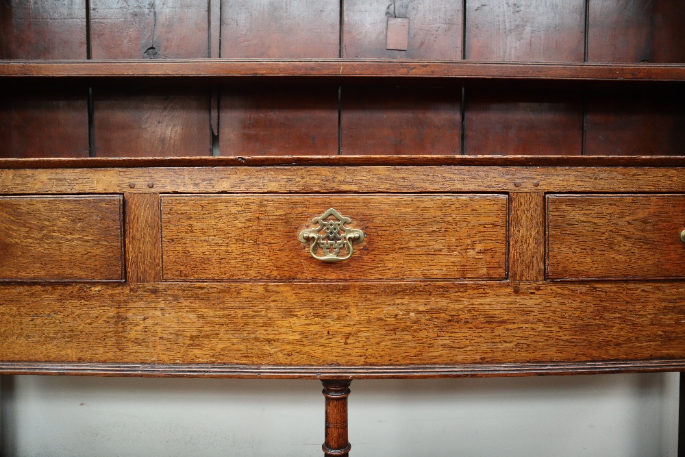 An 18th century South Wales oak dresser, - Image 2 of 5